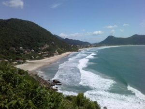 Praia da Solidão Florianópolis SC (Foto: https://www.airbnb.com.br/rooms/959701)