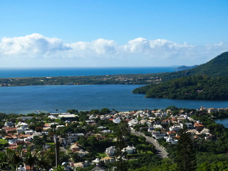 Florianópolis: conhecida como a Ilha da Magia, repleta de encantos