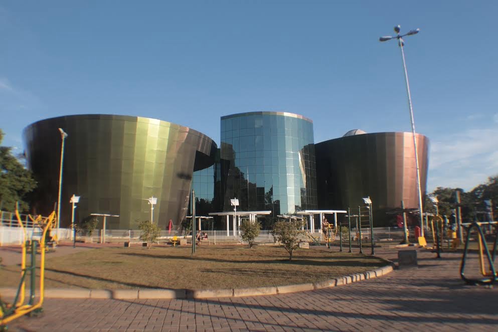 Centro de Ciências Juiz de Fora MG (Foto: http://www.ufjf.br/centrodeciencias/2017/06/29/centro-de-ciencias-da-ufjf-inaugura-na-proxima-segunda-seu-novo-predio/)