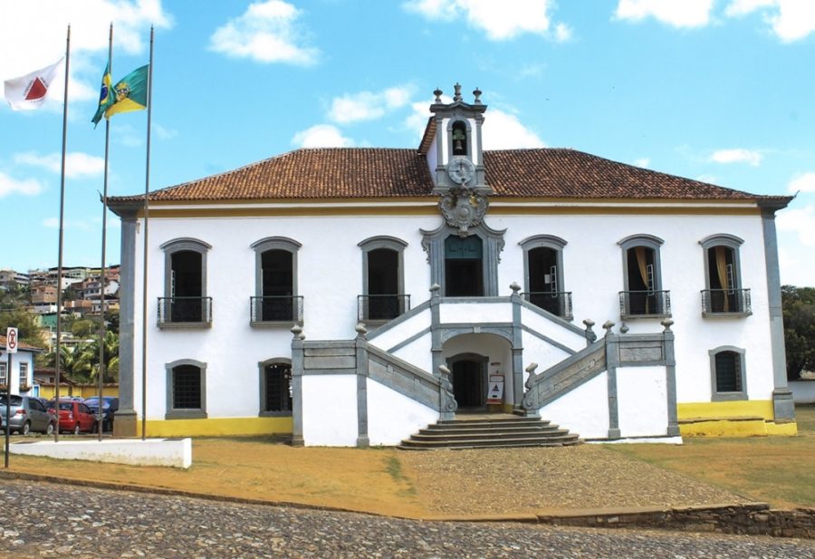 Museus Mariana MG (foto fonte http://turismo2014.mariana.mg.gov.br/uploads/portal_turismo_mariana_2014/prefeitura/distritos/atrativos/6bcd65d2b54ba961eab2099fe20783ccad993393.jpg)