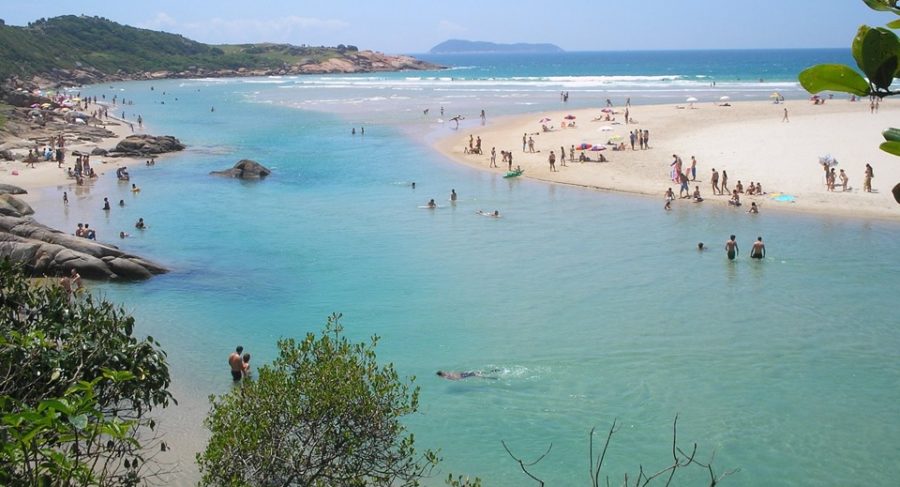 Palhoça SC atrativos naturais (Foto: http://amigodeviagem.com.br/as-melhores-praias-de-palhoca-sc/)