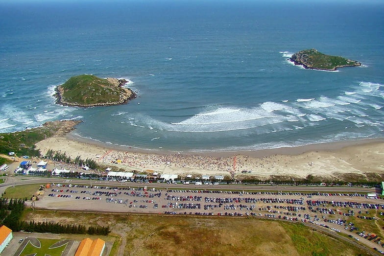 Imbituba (fofo http://www.silvestrepraiahotel.com/about-imbituba?lightbox=i61sir)