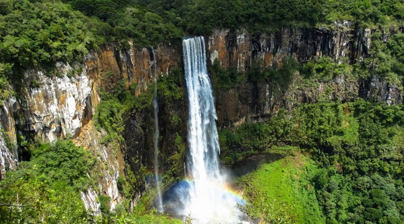 Prudentópolis, conhecida como Terra das Cachoeiras Gigantes