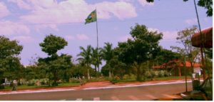 Itaúna do Sul - Praça da Bandeira (foto https://mateusbrandodesouza.blogspot.com)