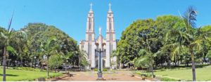 Campo Mourão Catedral (foto http://www.viajeparana.com/)