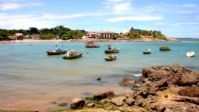 Iriri, charmoso balneário no litoral do Espírito Santo (fonte: https://hotelportaldalua.com.br/blog/conheca-o-caribe-capixaba/)