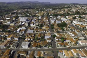 Jacarezinho (foto http://www.viajeparana.com/Jacarezinho)