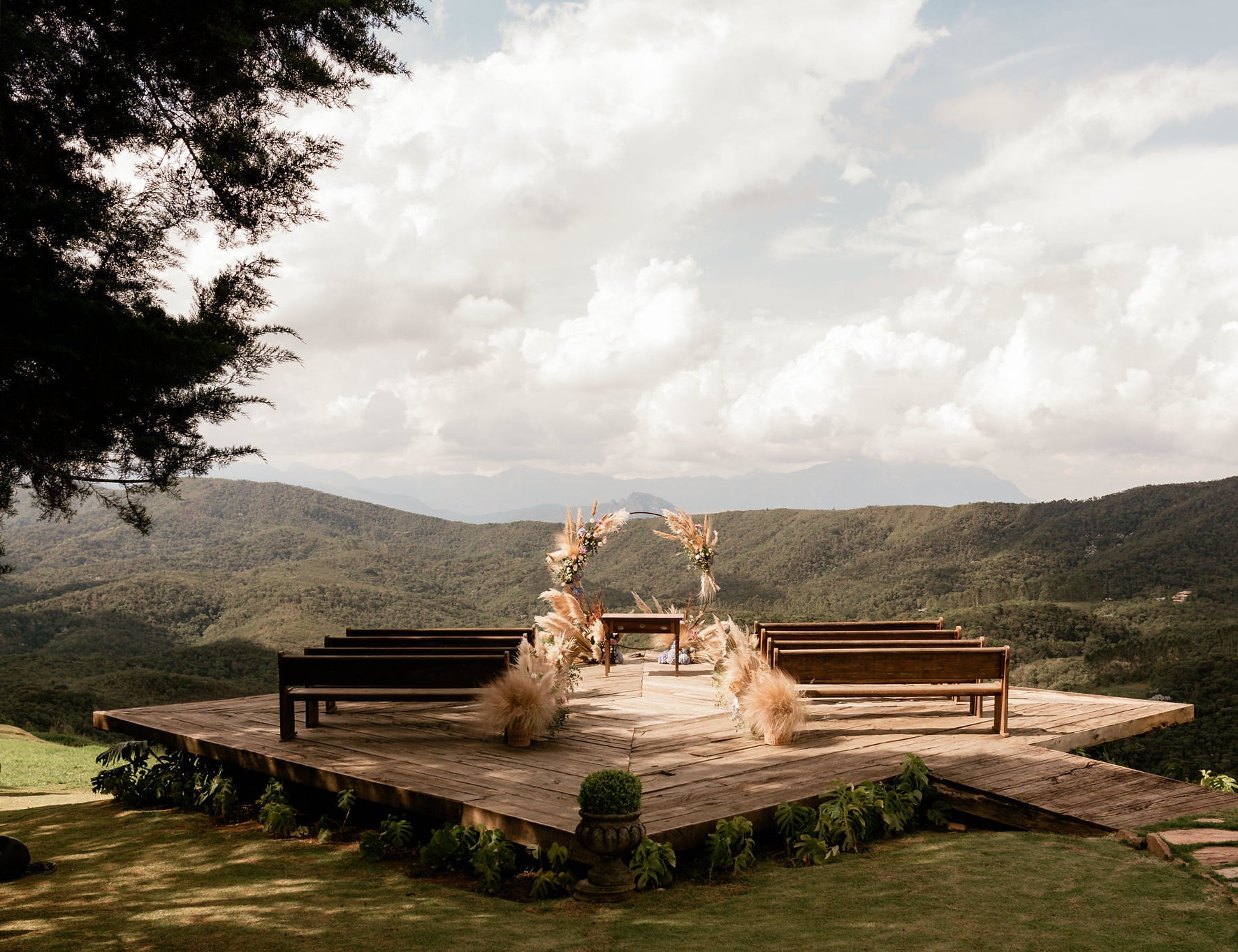 Melhores cidades para se casar em Minas Gerais