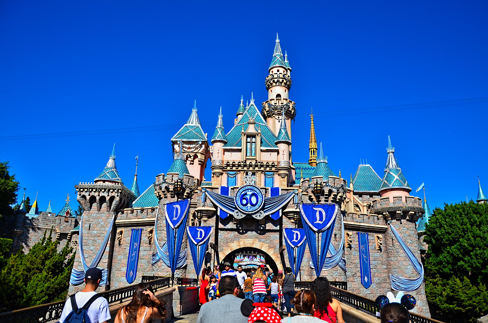Natal da Disneyland Califórnia (imagem: Wikimedia Commons - Tomás del Coro)