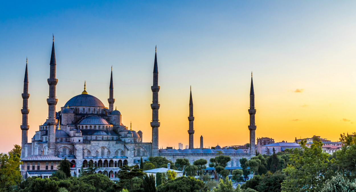 Melhores destinos de viagem para 2023 - Istambul (imagem: Canva)