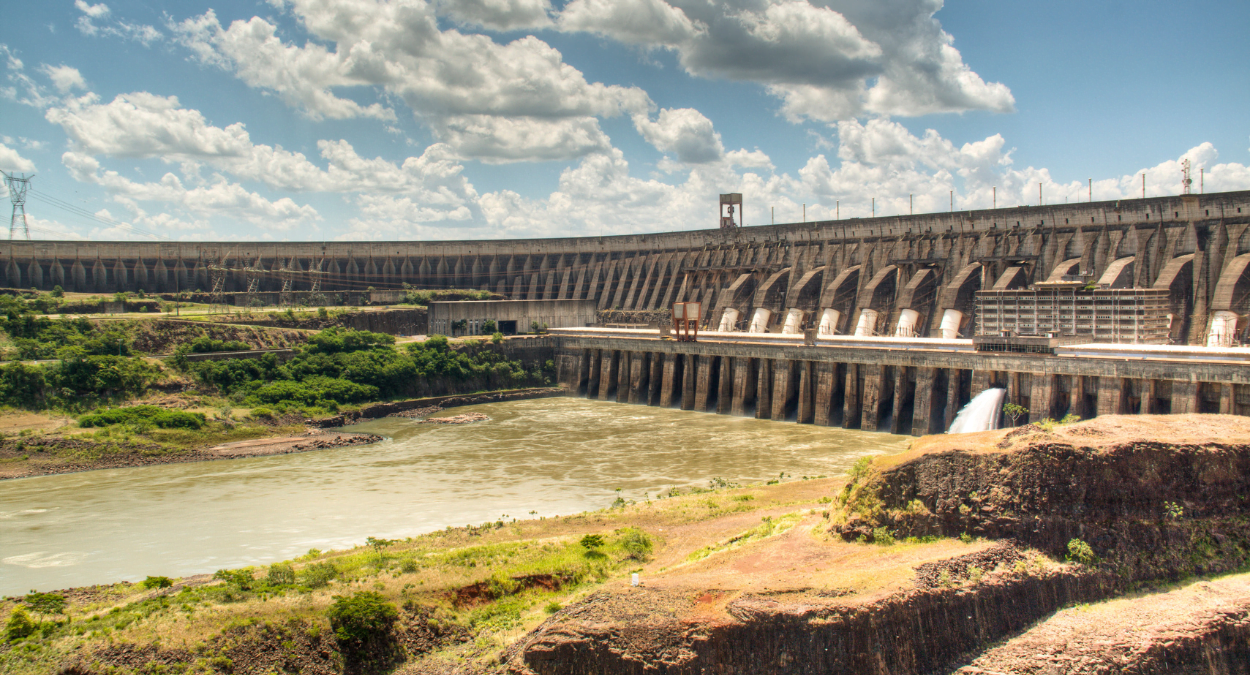 Itaipu (imagem: Canva)