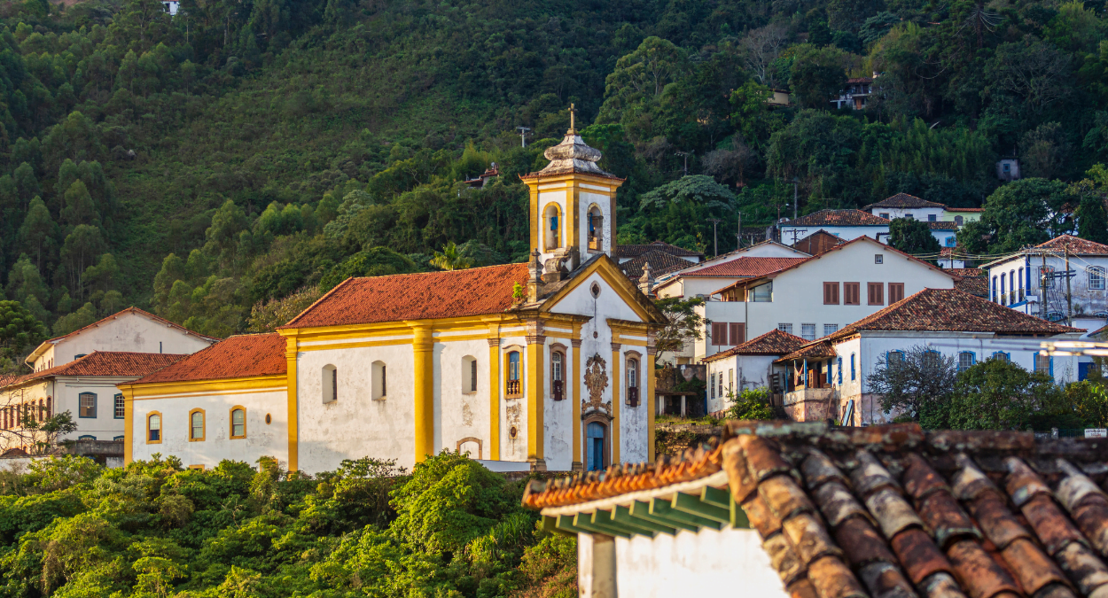 Natal Luz de Ouro Preto 2022 (imagem: Canva)