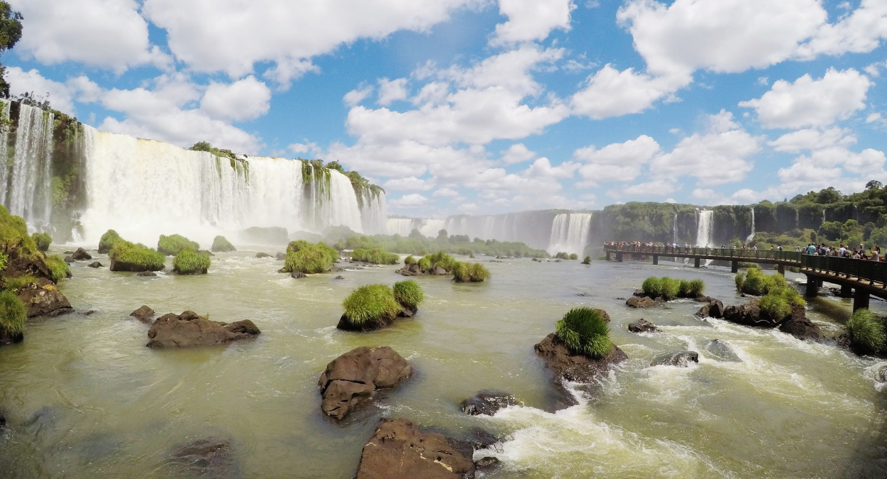 Foz do Iguaçu (imagem: Canva)