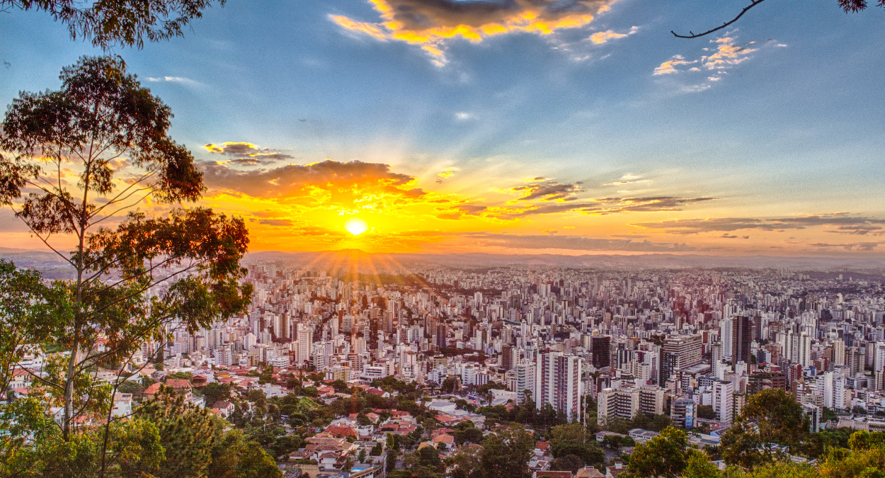 Carnaval 2023 em BH (imagem: Canva)