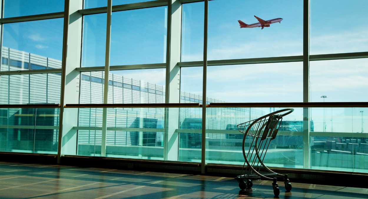 Três aeroportos em São Paulo reabrem esta semana (imagem: Canva)