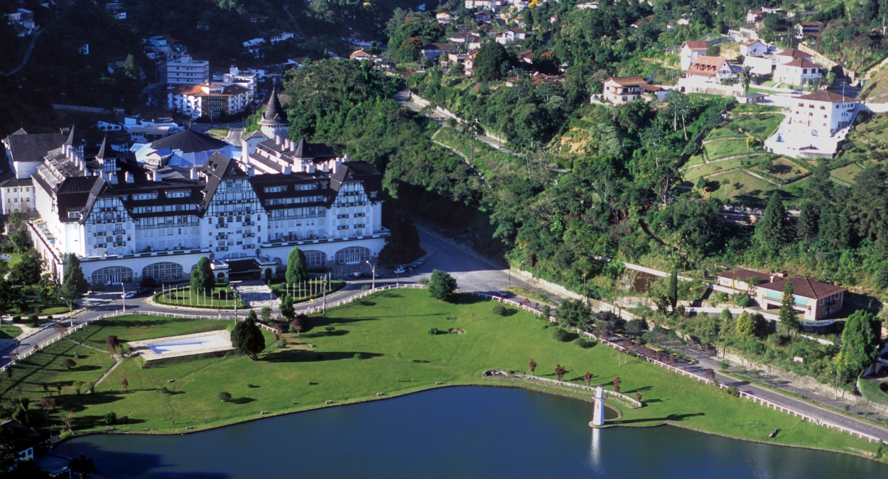 Petrópolis (imagem: Canva)