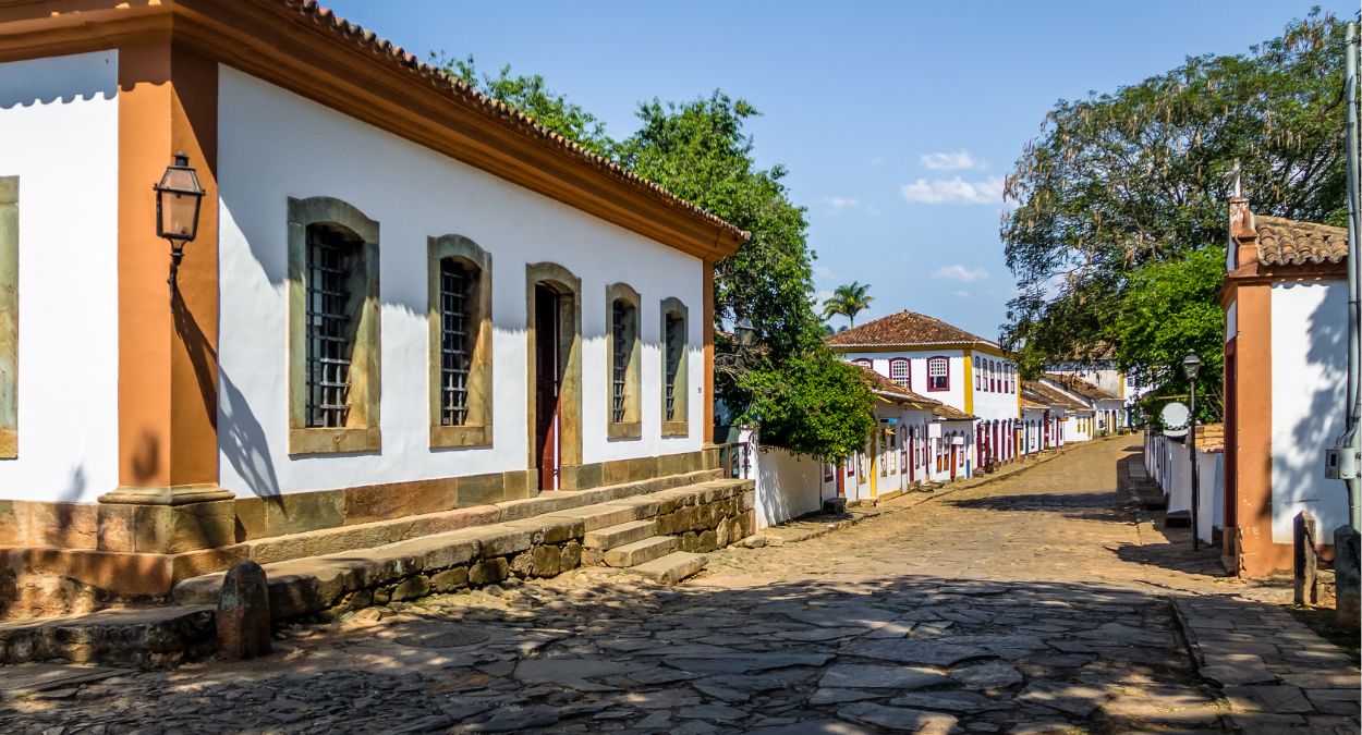 Tiradentes - MG (imagem: Canva)