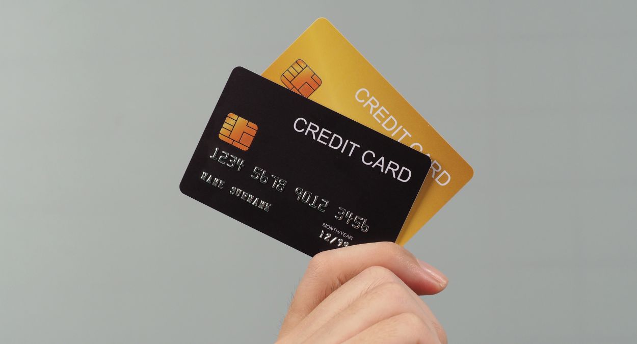 Cartão de crédito (imagem: Canva)