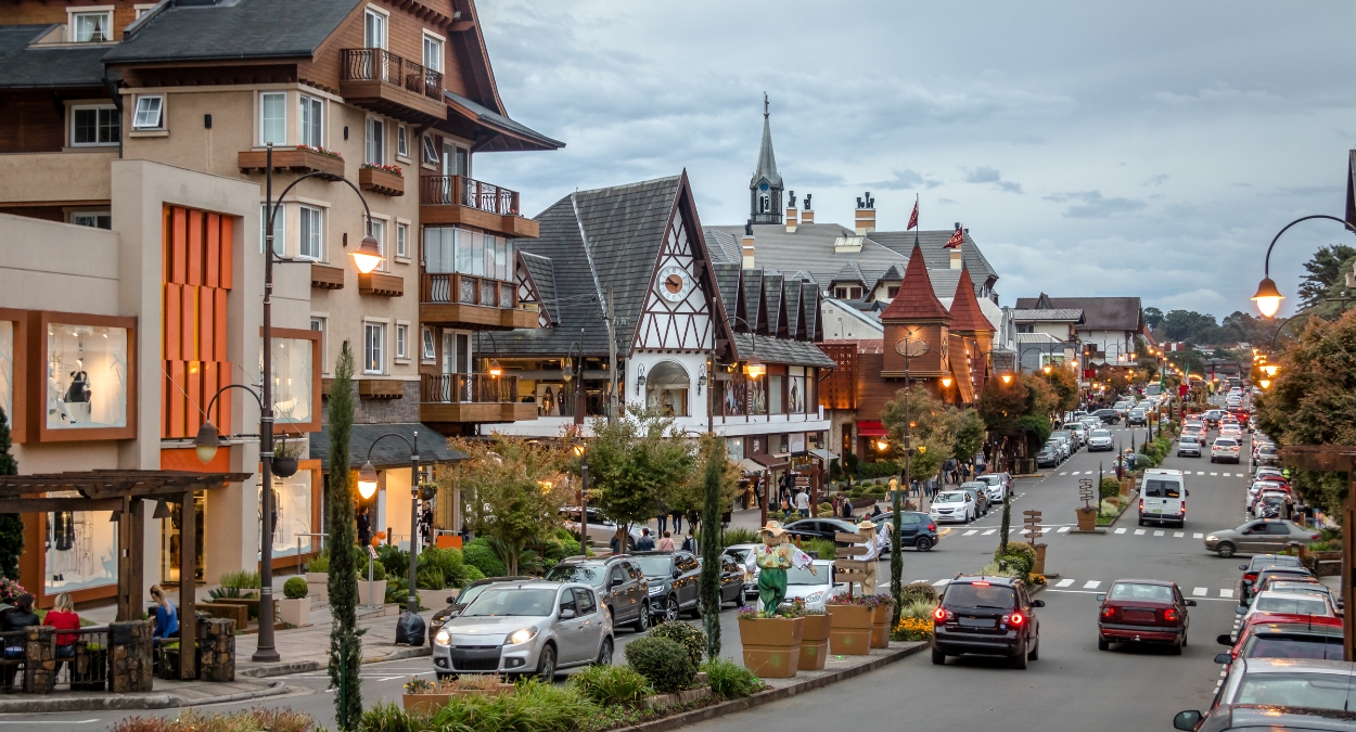 Gramado (imagem: Canva)