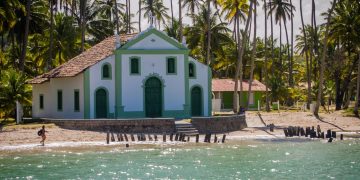 Praia de Carneiros (imagem: Canva)