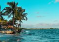 Cruzeiro nudista no Caribe (imagem: Canva)