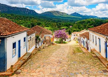 Tiradentes (imagem: Canva)