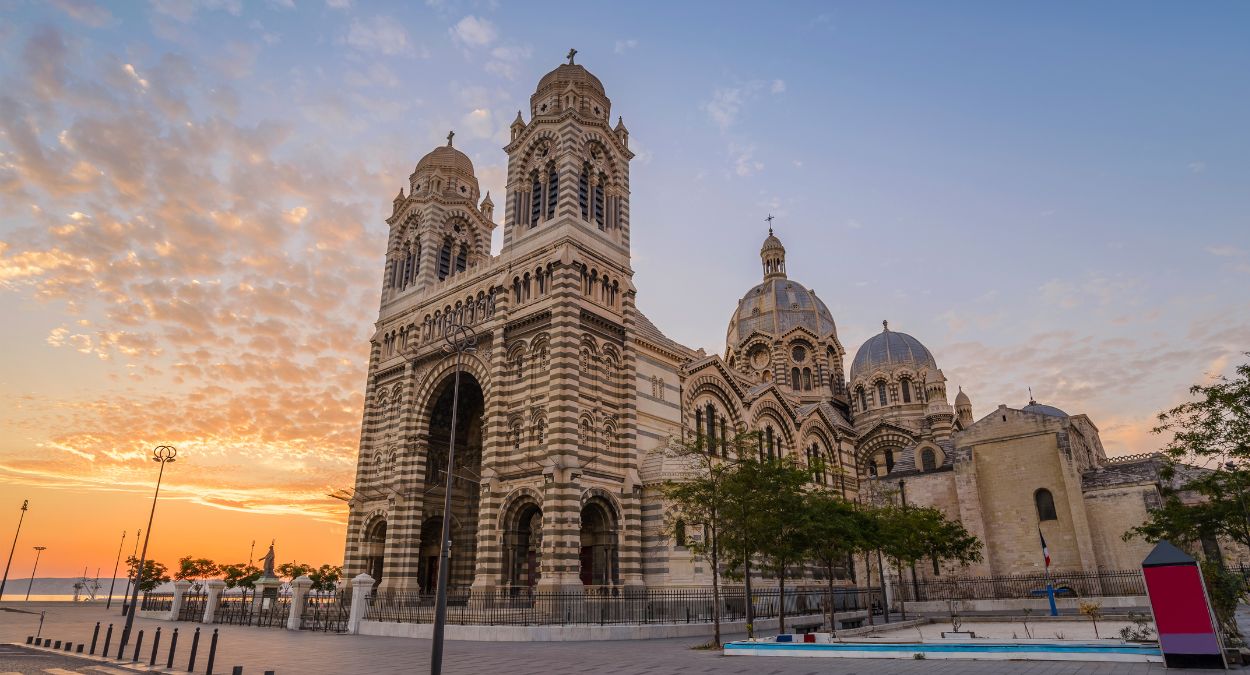 Catedral de Marselha (imagem: Canva)