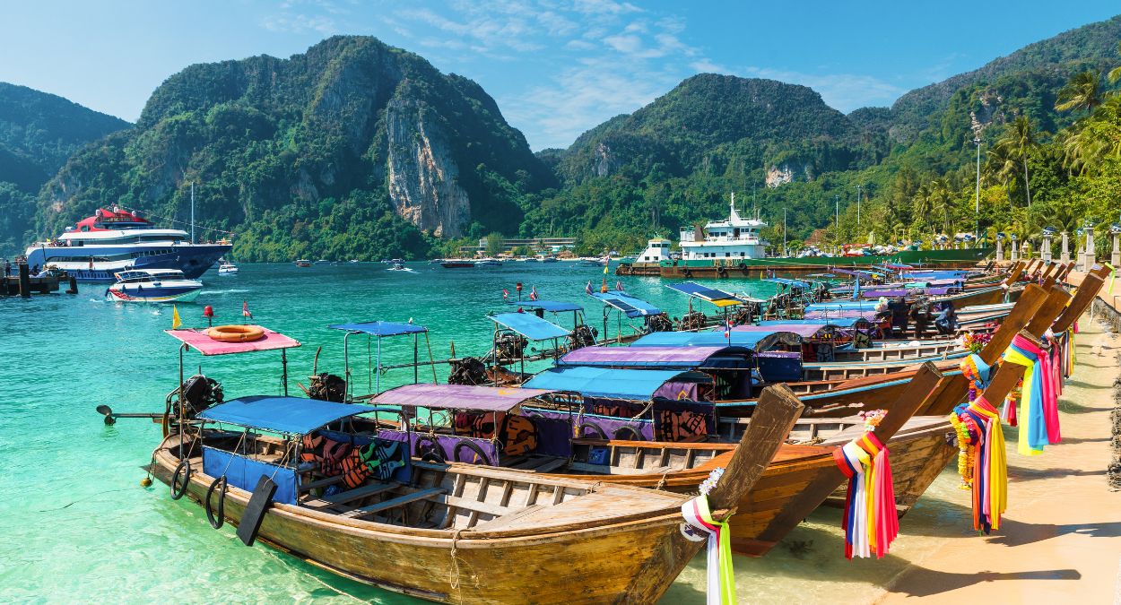 Phi Phi (imagem: Canva)