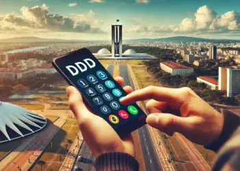 Viajante usando smartphone para discar código DDD em uma ampla paisagem