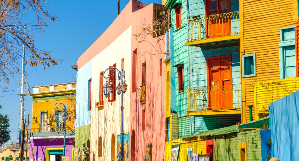 Caminito em Buenos Aires (imagem: Canva)