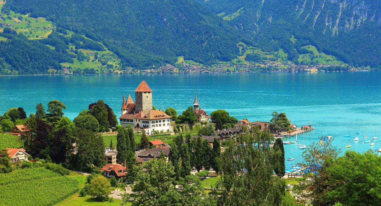 Lago Thun (imagem: Canva)