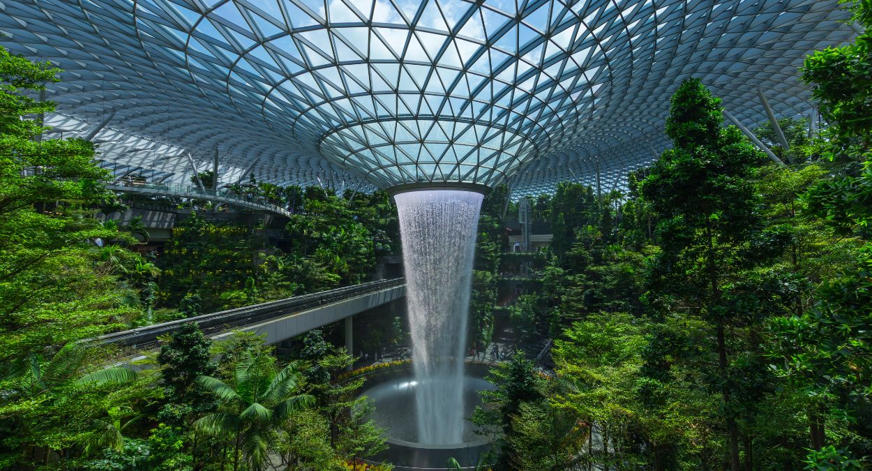 Aeroporto de Singapura (imagem: Canva)