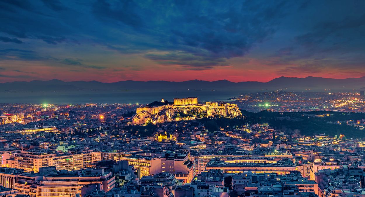 Vista panorâmica de Atenas (imagem: Canva)Vista panorâmica de Atenas (imagem: Canva)