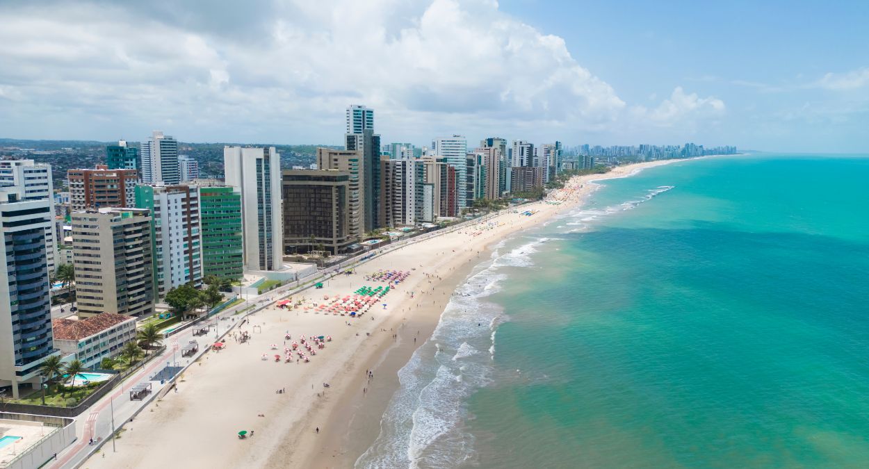 Praia de Boa Viagem (imagem: Canva)