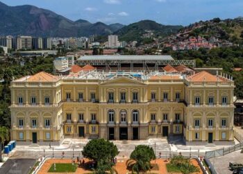 Museu Nacional reabre após incêndio com mostra gratuita até 31 de agosto