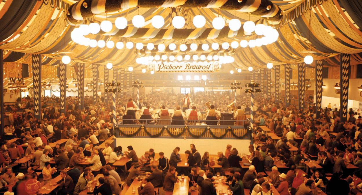 Oktoberfest (imagem: Canva)
