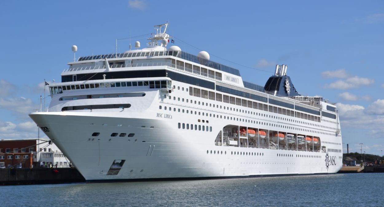 Navio (imagem: Wikimedia Commons)