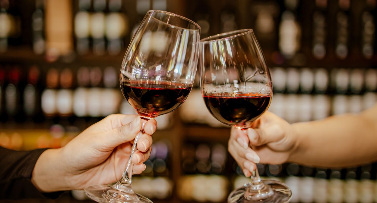 Vinho (imagem: Canva)
