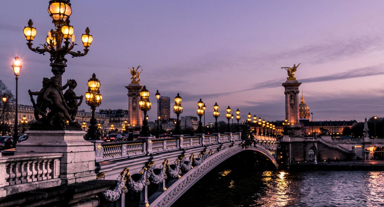 Paris (imagem: Mike Jones - Getty Images via Canva)