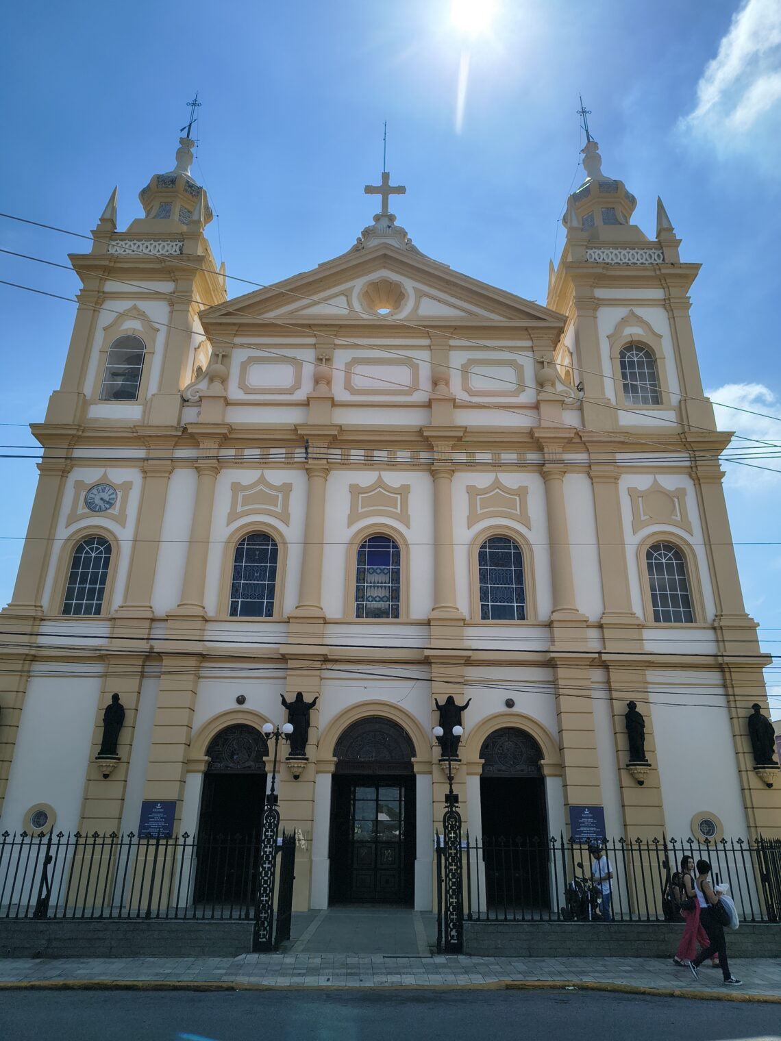 Igreja de Pindamonhangaba (imagem: Evandro Marques - Site Passeios.org)