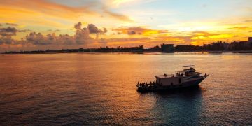Viagem de barco (imagem: Hussain Naushad de Pexels)