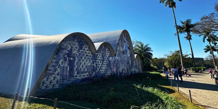 Igreja da Pampulha (imagem: Ângela Quinelato - www.passeios.org)