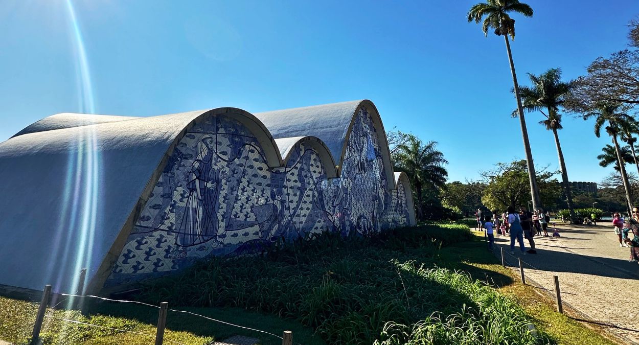 Igreja da Pampulha (imagem: Ângela Quinelato - www.passeios.org)