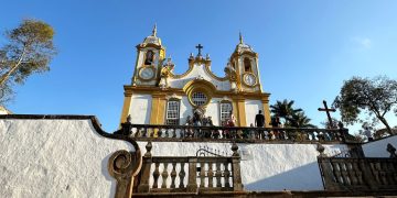 Igreja de Tiradentes (imagem: Ângela Quinelato - www.passeios.org)